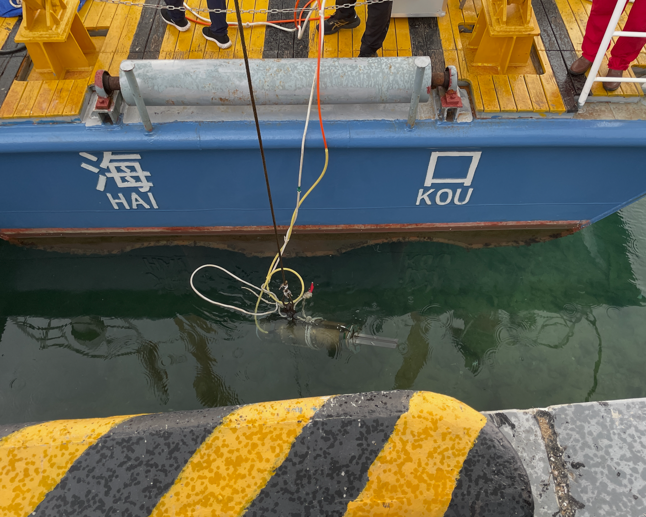 Seismic source during the offshore experiment